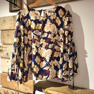 Rose & Olive Floral Long Sleeve Blouse With Details Sleeve